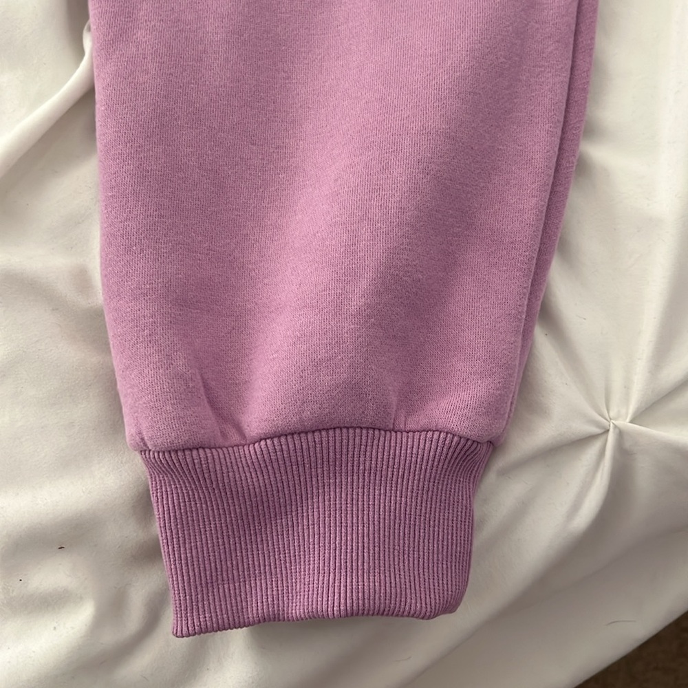 Miss Lola Sweatpants with pockets & drawstring - Picture 4 of 4